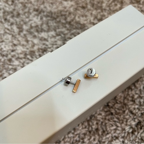 Fossil Bar Stud Rose Gold Earrings - Picture 5 of 6